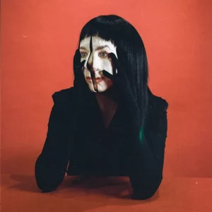 Allie X – Girl With No Face